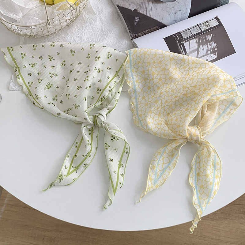 Lightweight Artistic Small Flo - Travel Accessories Neck 评论和价格