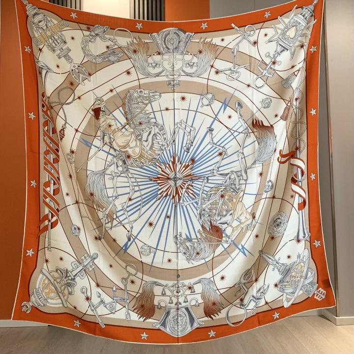 Luxury Brand Scarf Large Silk  - Travel Accessories Neck 评论和价格