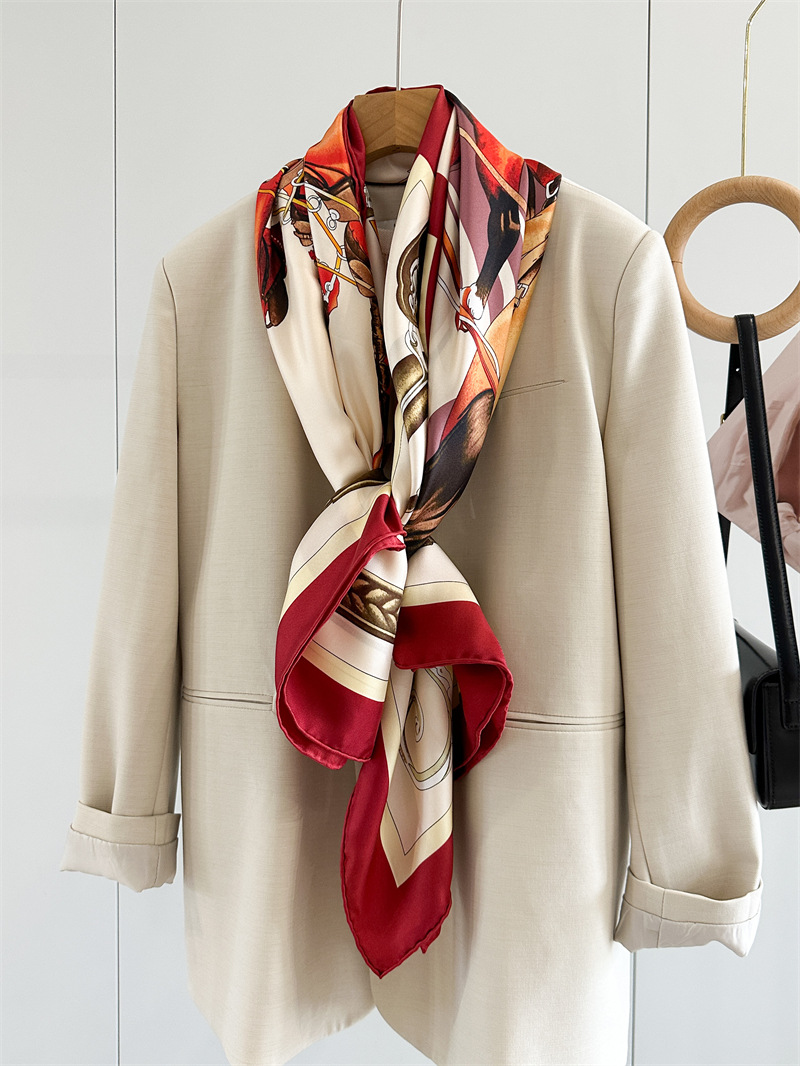 Horse Silk Scarf Luxury Design - Travel Accessories Neck 评论和价格