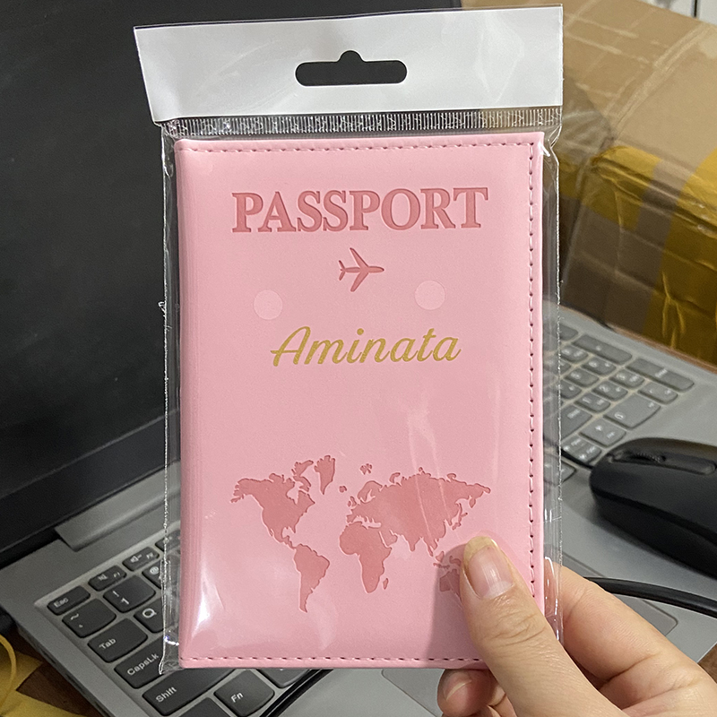 Custom Gold Color Name on Pass - Travel Accessories Personalised 评论和价格
