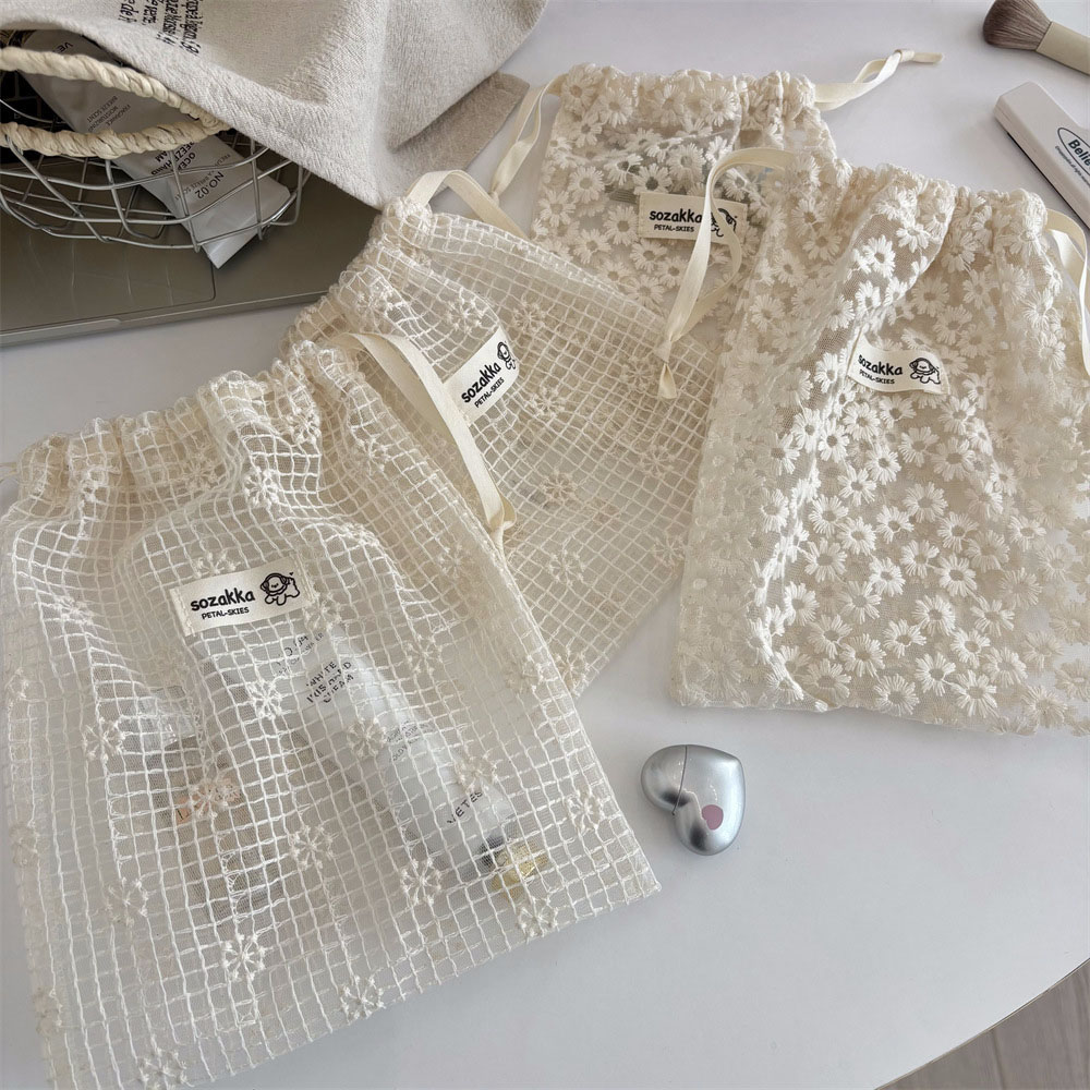 Lace Embroidered Daisy Mesh Dr - Travel Accessories Organizer 评论和价格